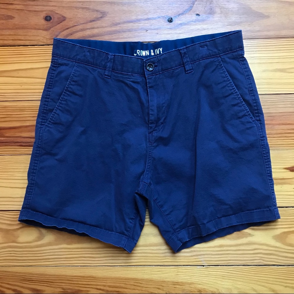 Crown & Ivy Navy Motion Flex Shorts, EUC, 34